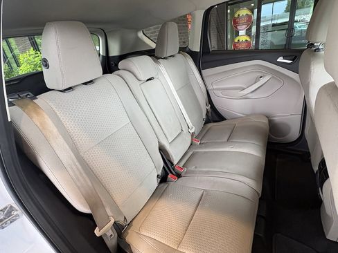 Used 2017 Ford Escape SE FWD image 28