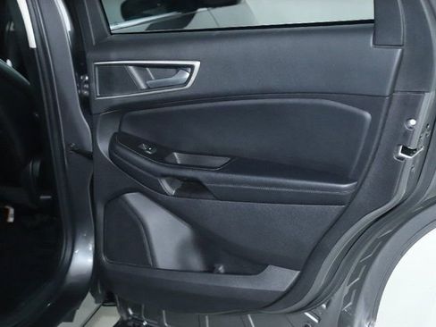 Used 2021 Ford Edge SEL w/ Convenience Package image 29