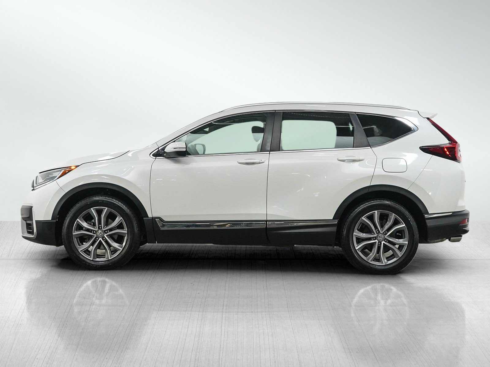 Used 2022 Honda CR-V Touring image 2