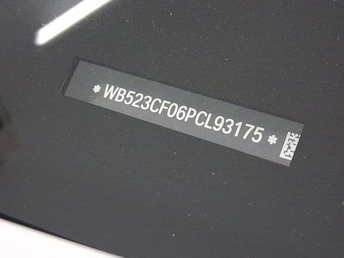 Used 2023 BMW iX xDrive50 w/ Sport Package image 18