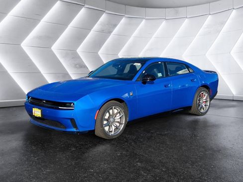 New 2026 Dodge Charger Daytona Scat Pack w/ Track Package image 2