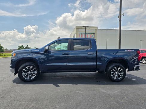 Used 2023 Chevrolet Silverado 1500 LT AWD/4WD image 5