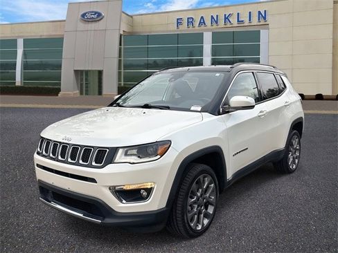 Used 2018 Jeep Compass Limited w/ Navigation Group image 3