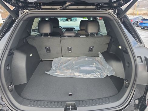 New 2026 GMC Terrain AT4 w/ LPO, Floor Liner Package image 5