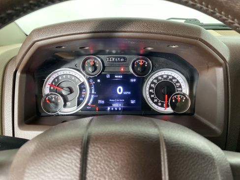 Used 2016 RAM 1500 Outdoorsman w/ Mossy Oak Package AWD/4WD image 23