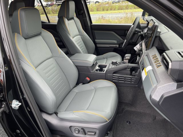 New 2026 Toyota 4Runner Trailhunter AWD/4WD image 22