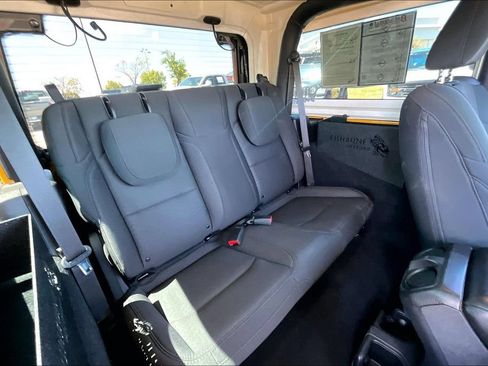 Used 2019 Jeep Wrangler Sport AWD/4WD image 21