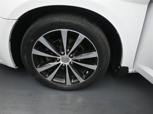 Used 2012 Chrysler 200 S image 17