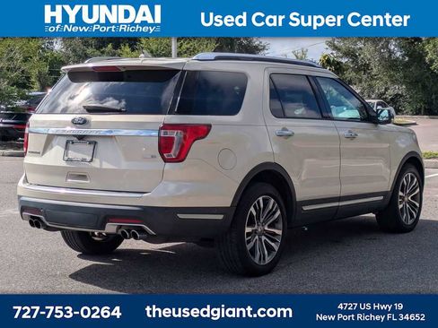 Used 2018 Ford Explorer Platinum AWD/4WD image 5