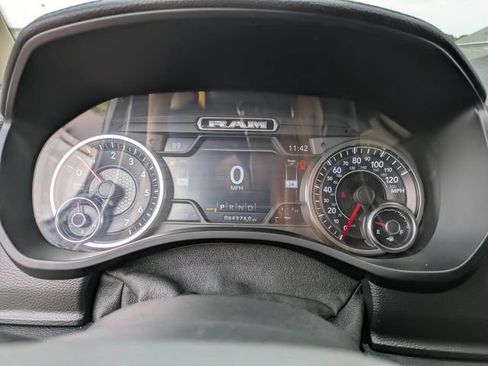 Used 2019 RAM 1500 Laramie AWD/4WD image 12