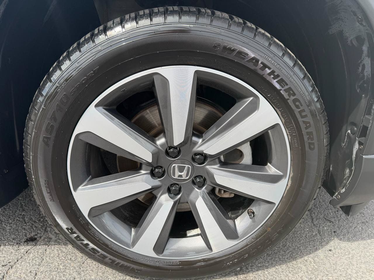 Used 2023 Honda Pilot Touring image 25