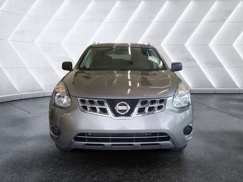 Used 2015 Nissan Rogue S w/ Convenience Package AWD/4WD image 2