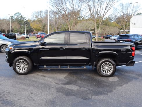 Used 2024 Chevrolet Colorado LT w/ LT Convenience Package III image 9