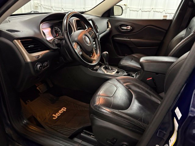 Used 2014 Jeep Cherokee Limited AWD/4WD image 32