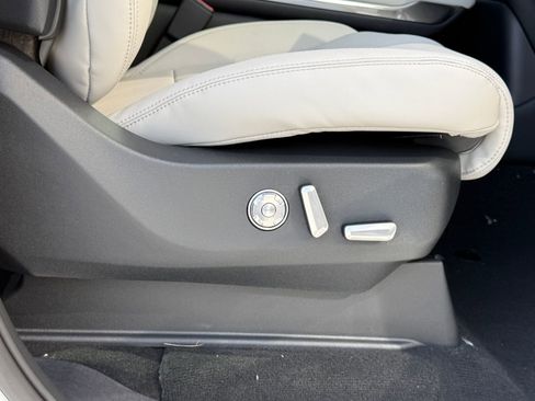 New 2026 Lincoln Navigator L Reserve image 13