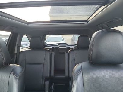 Used 2017 Toyota Highlander Limited Platinum