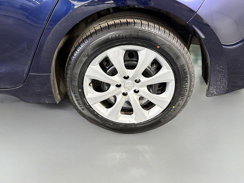 Used 2023 Toyota Corolla LE FWD image 36