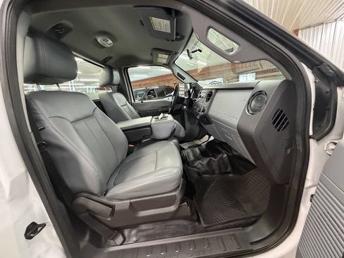 Used 2016 Ford F450 XL w/ Power Equipment Group image 45