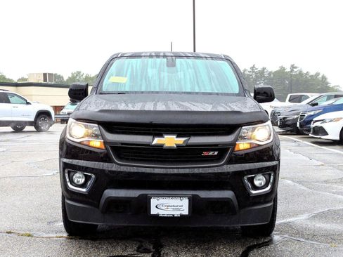 Used 2018 Chevrolet Colorado Z71 AWD/4WD image 2