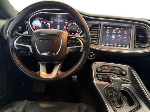 Used 2018 Dodge Challenger GT w/ Driver Convenience Group AWD/4WD image 13