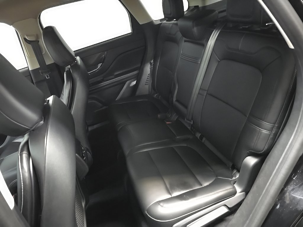 Used 2024 Lincoln Corsair AWD image 33