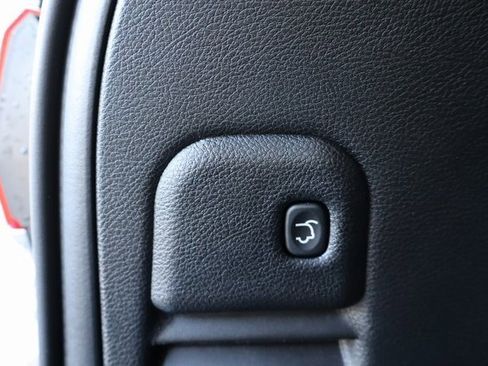 Used 2021 Jeep Grand Cherokee Limited image 30