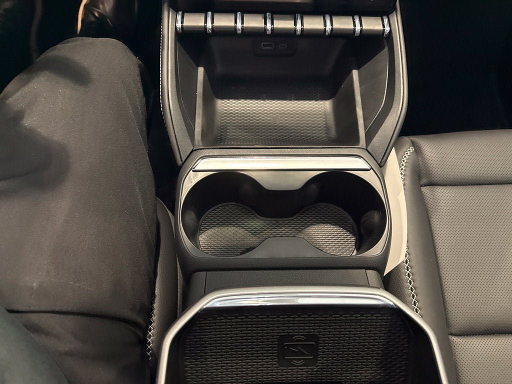 New 2027 GMC Terrain Denali w/ LPO, Floor Liner Package AWD/4WD image 30