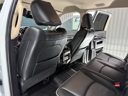 Used 2022 RAM 3500 Laramie image 25