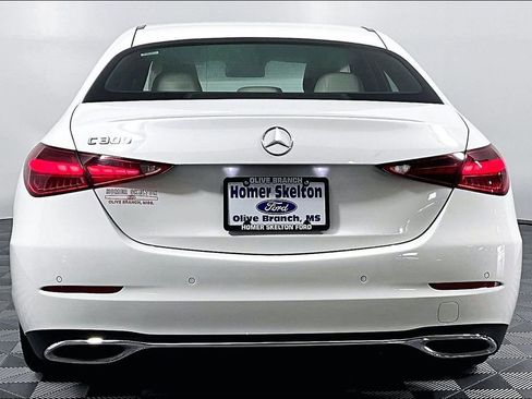 Used 2025 Mercedes-Benz C 300 Sedan image 4