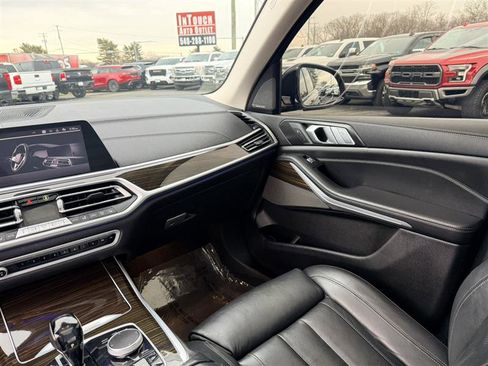 Used 2020 BMW X7 xDrive40i w/ Parking Assistance Package image 30