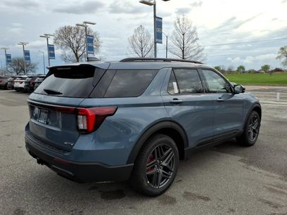 New 2026 Ford Explorer ST-Line w/ ST-Line Street Pack