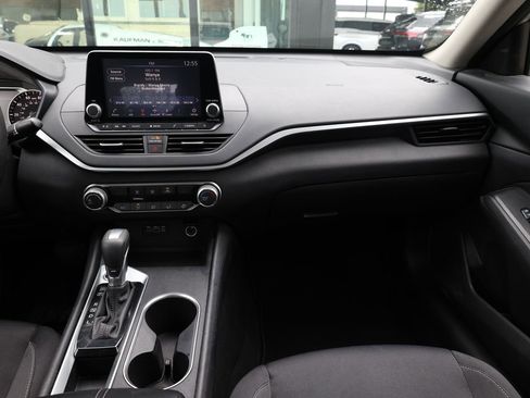 Used 2022 Nissan Altima 2.5 SV FWD image 20