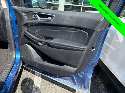 Used 2020 Ford Edge Titanium w/ Equipment Group 301A AWD/4WD image 20
