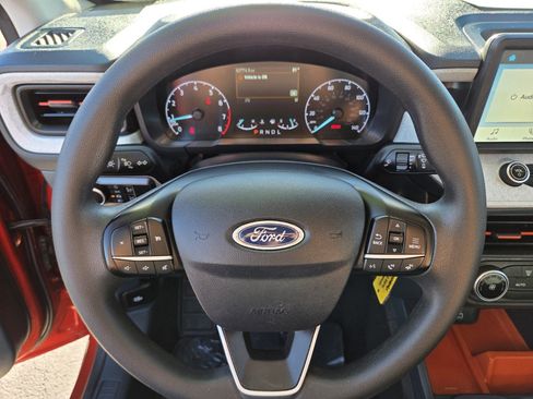 Certified 2024 Ford Maverick XLT image 18