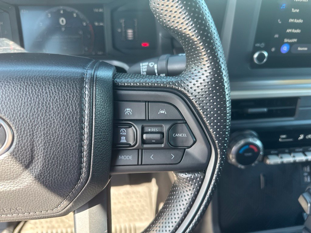 Used 2025 Toyota Tacoma SR5 AWD/4WD image 11