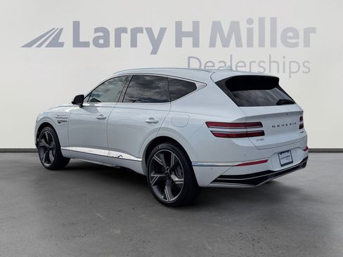 Used 2025 Genesis GV80 3.5T Prestige AWD/4WD image 3