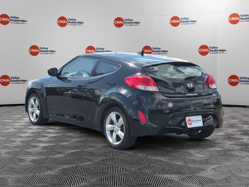 Used 2014 Hyundai Veloster w/ Style Package 02 FWD image 7