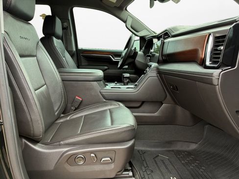 Used 2024 GMC Sierra 1500 Denali AWD/4WD image 24