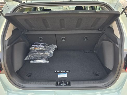 Used 2026 Hyundai Venue SEL FWD image 25