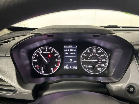 Used 2025 Subaru Crosstrek 2.0i Premium image 16