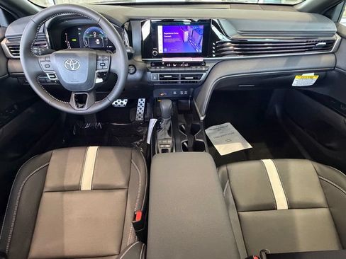 Certified 2026 Toyota Camry SE FWD image 33