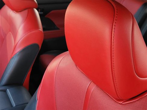 Used 2023 Toyota Highlander XSE image 15