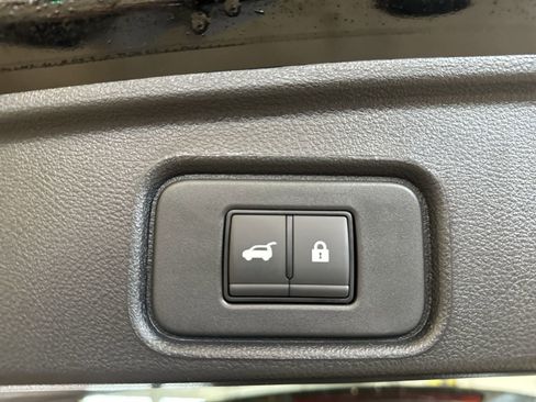 New 2026 Nissan Pathfinder SV image 33