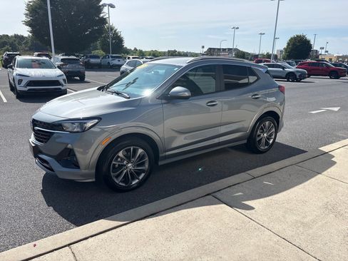 Certified 2023 Buick Encore GX Select w/ Sport Touring Package FWD image 2