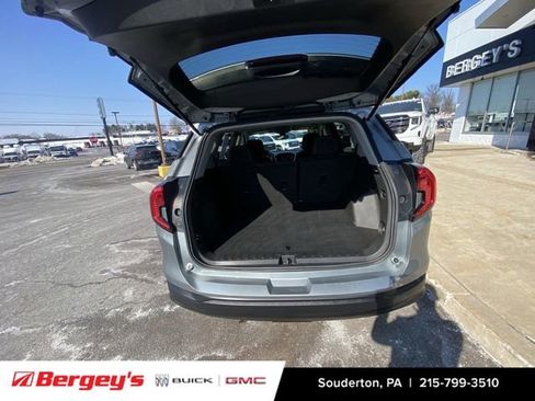 Certified 2024 GMC Terrain SLE image 30