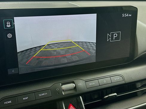 Used 2025 Kia K4 LXS image 23