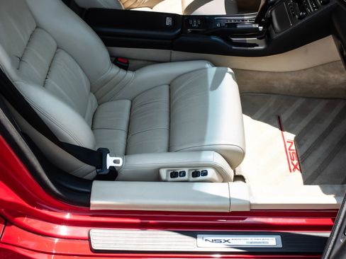 Used 1991 Acura NSX image 24