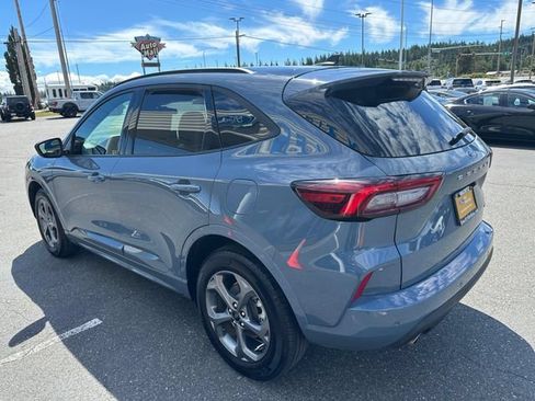 Certified 2023 Ford Escape ST-Line w/ Tech Pack #1 AWD/4WD image 4