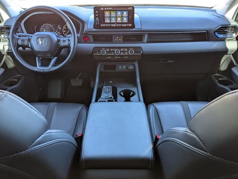 Used 2024 Honda Pilot EX-L image 17