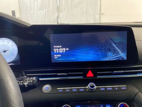 Used 2024 Hyundai Elantra SEL FWD image 40